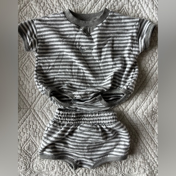 Nike Gray and White Striped Baby Outfit - Picture 1 of 2